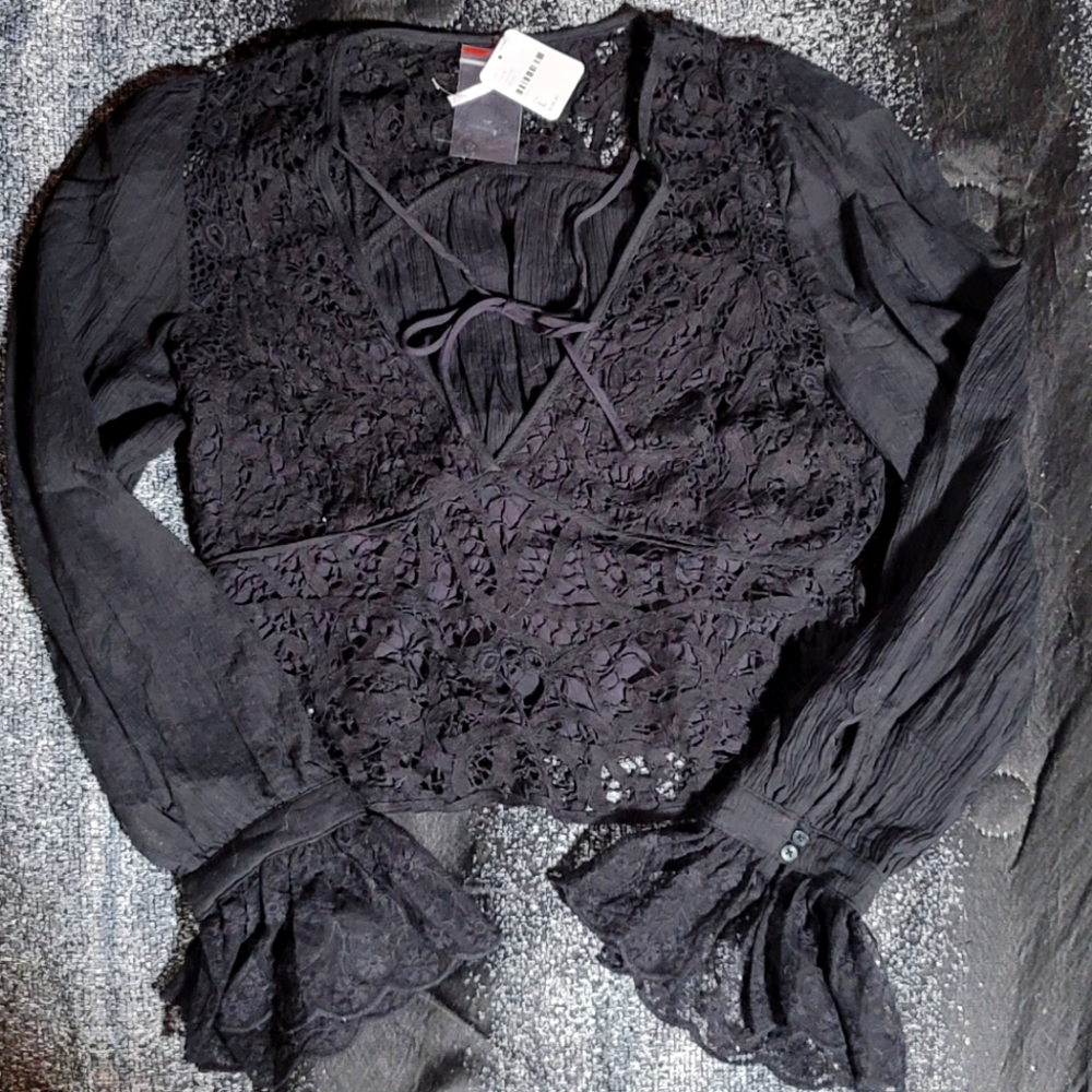FP Sorelle Lace Top